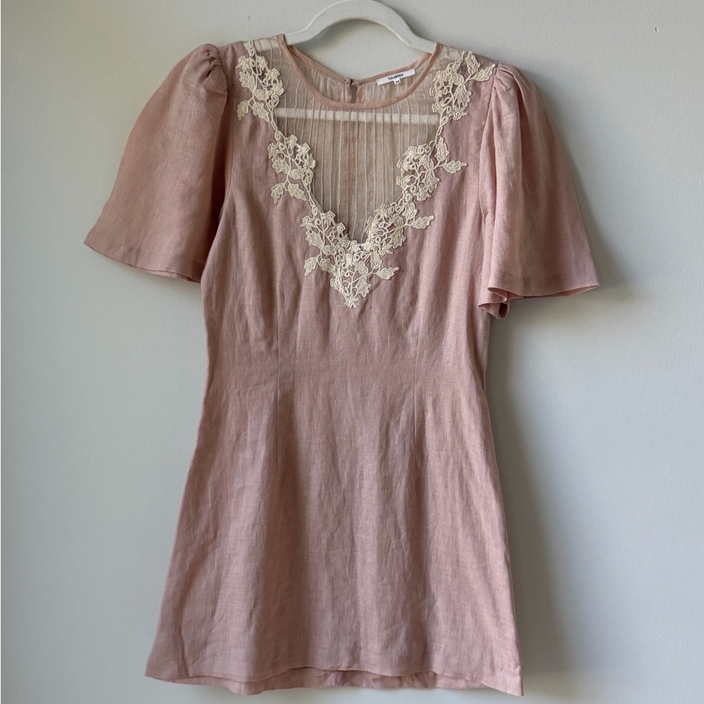 Tularosa Revolve Size XS Blush Pink Mini Dress w Shimmer Neck Cream Lace Trim